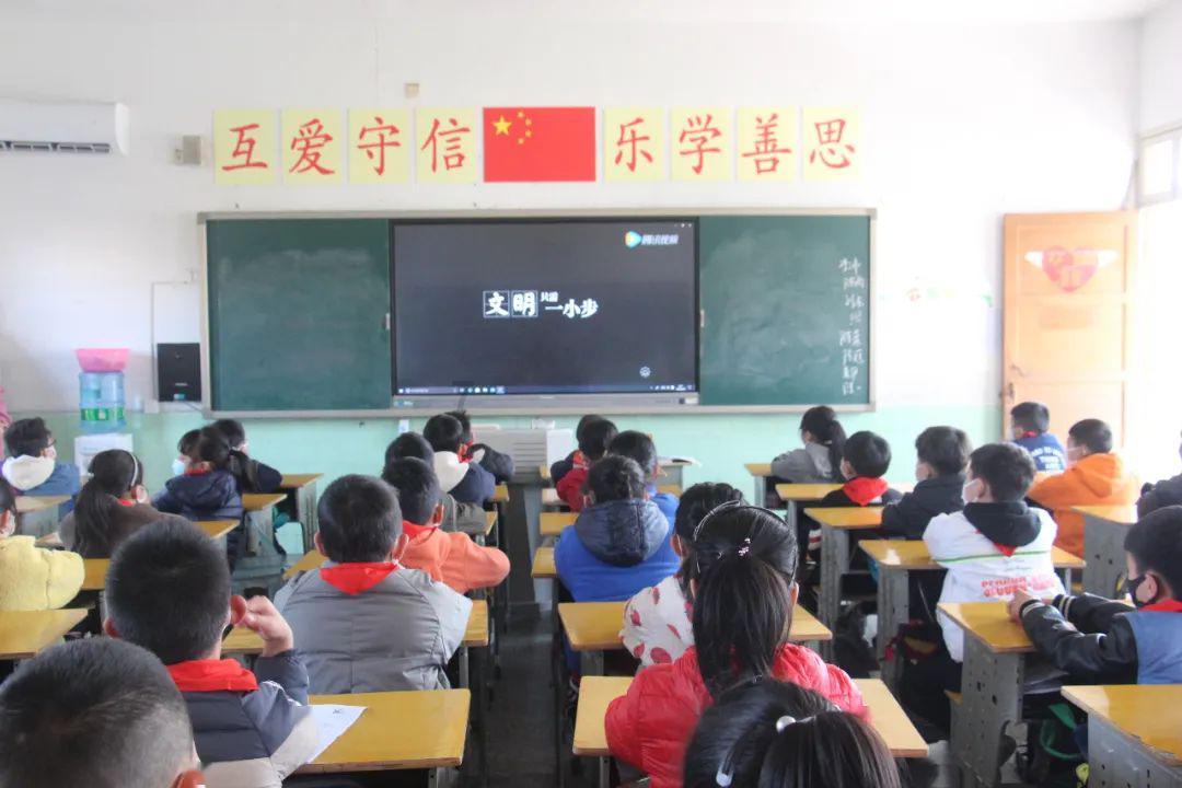 苹果菠萝笔3
